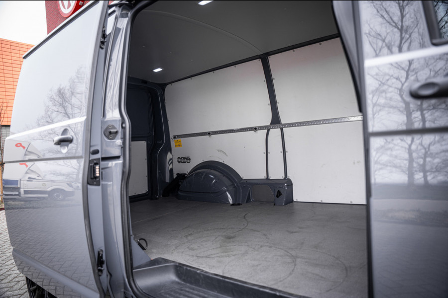 Volkswagen Transporter 2.0 TDI 150pk | L2 | Automaat | Stoelverwarming | Navigatie | Adaptieve cruise control |Carplay |