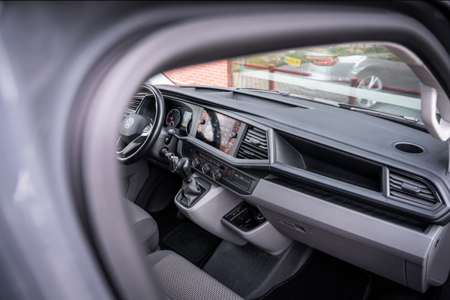 Volkswagen Transporter 2.0 TDI 150pk | L2 | Automaat | Stoelverwarming | Navigatie | Adaptieve cruise control |Carplay |