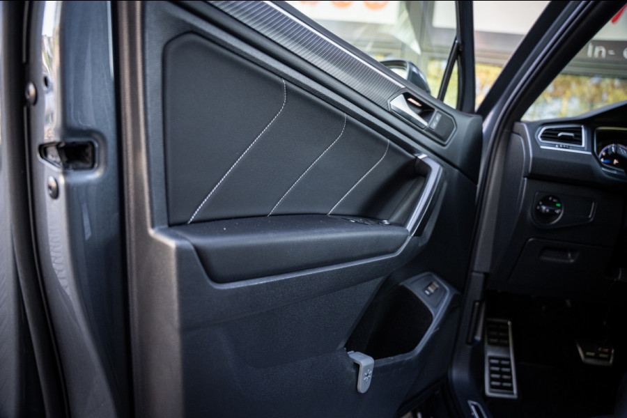 Volkswagen Tiguan Allspace 1.5 TSI R-Line Business+ | 7 persoons | Panoramadak | Leder | Trekhaak | Carplay | Stoel en stuurverw.|