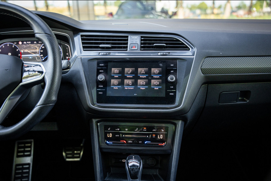 Volkswagen Tiguan Allspace 1.5 TSI R-Line Business+ | 7 persoons | Panoramadak | Leder | Trekhaak | Carplay | Stoel en stuurverw.|