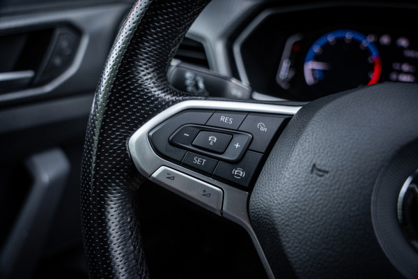 Volkswagen T-Cross 1.0 TSI 116pk R-line | LED | Carplay | Camera | Virtual cockpit | Navigatie | Adaptieve cruise |