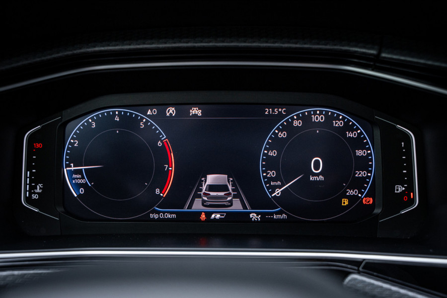 Volkswagen T-Cross 1.0 TSI 116pk R-line | LED | Carplay | Camera | Virtual cockpit | Navigatie | Adaptieve cruise |