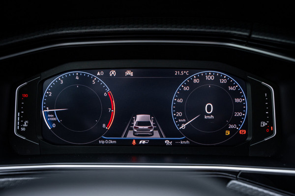 Volkswagen T-Cross 1.0 TSI 116pk R-line | LED | Carplay | Camera | Virtual cockpit | Navigatie | Adaptieve cruise |