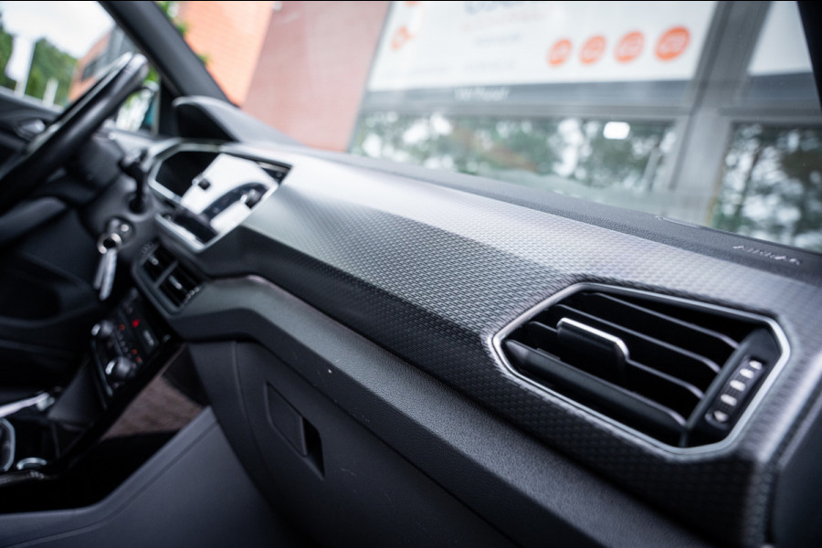 Volkswagen T-Cross 1.0 TSI 116pk R-line | LED | Carplay | Camera | Virtual cockpit | Navigatie | Adaptieve cruise |
