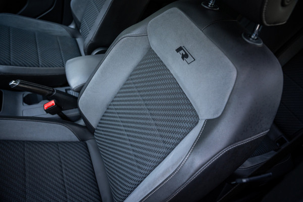 Volkswagen T-Cross 1.0 TSI 116pk R-line | LED | Carplay | Camera | Virtual cockpit | Navigatie | Adaptieve cruise |