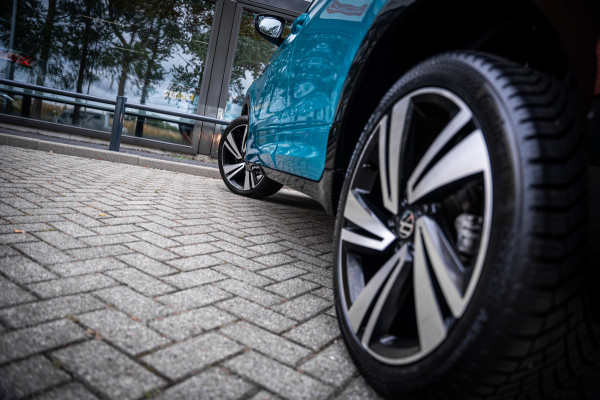 Volkswagen T-Cross 1.0 TSI 116pk R-line | LED | Carplay | Camera | Virtual cockpit | Navigatie | Adaptieve cruise |