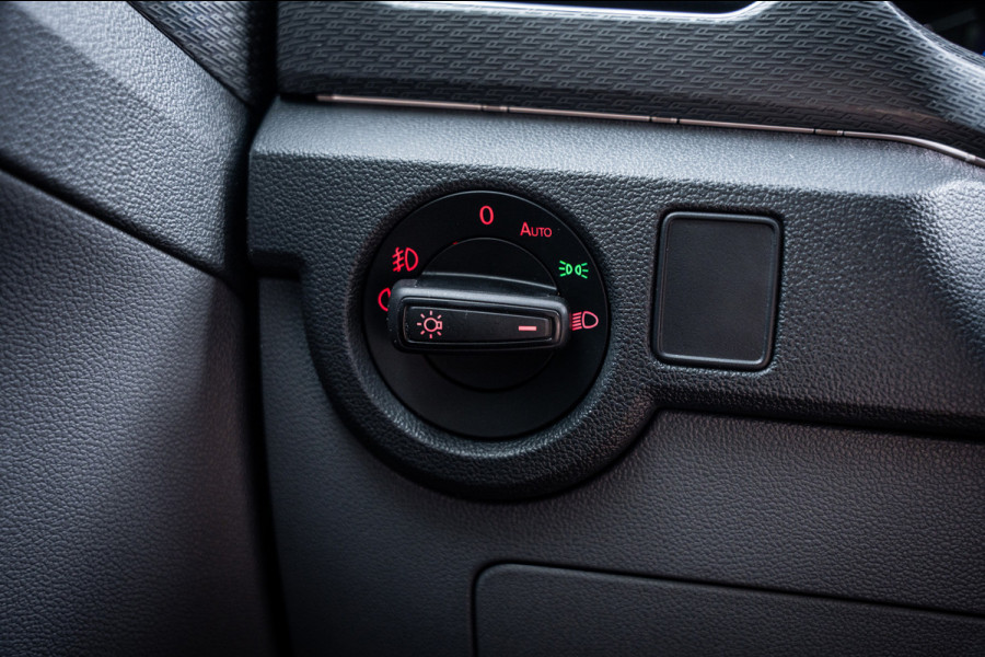 Volkswagen T-Cross 1.0 TSI 116pk R-line | LED | Carplay | Camera | Virtual cockpit | Navigatie | Adaptieve cruise |