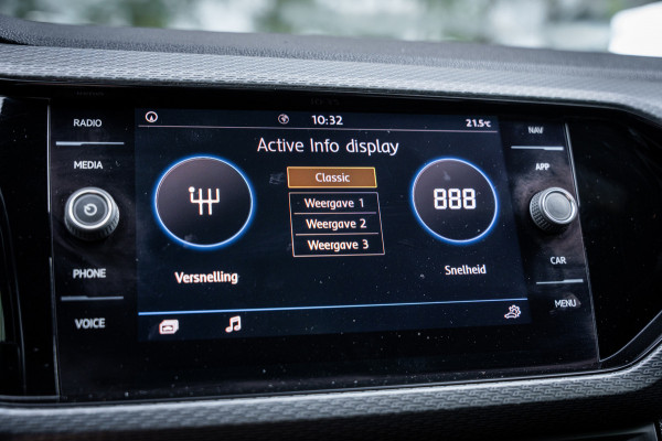Volkswagen T-Cross 1.0 TSI 116pk R-line | LED | Carplay | Camera | Virtual cockpit | Navigatie | Adaptieve cruise |