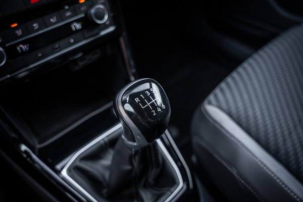 Volkswagen T-Cross 1.0 TSI 116pk R-line | LED | Carplay | Camera | Virtual cockpit | Navigatie | Adaptieve cruise |