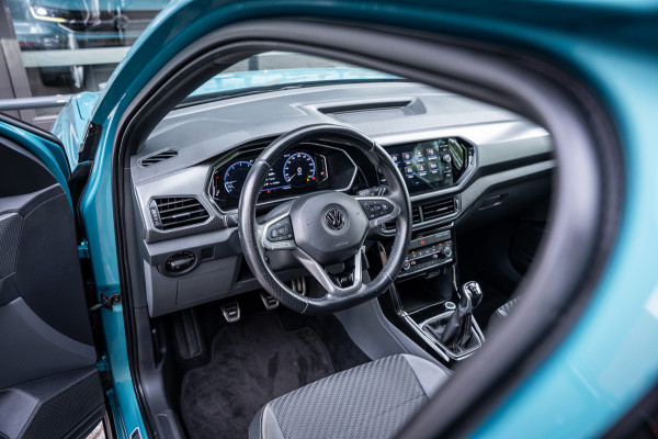 Volkswagen T-Cross 1.0 TSI 116pk R-line | LED | Carplay | Camera | Virtual cockpit | Navigatie | Adaptieve cruise |