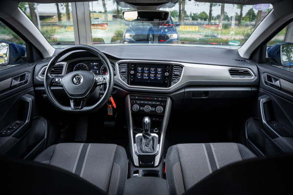 Volkswagen T-Roc 1.5 TSI Sport Autom. | Navi | PDC | Cruise controle | Trekhaak