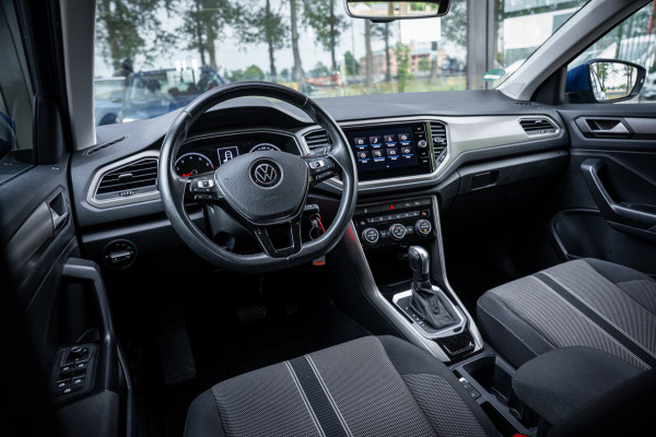 Volkswagen T-Roc 1.5 TSI Sport Autom. | Navi | PDC | Cruise controle | Trekhaak