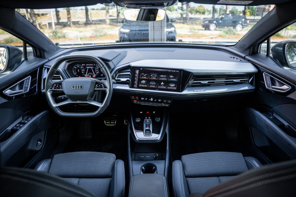 Audi Q4 Sportback e-tron 40 S-line Advanced edition 77 kWh | Matrix LED | Navi | S Line | Cruise | PDC | SoH 94%