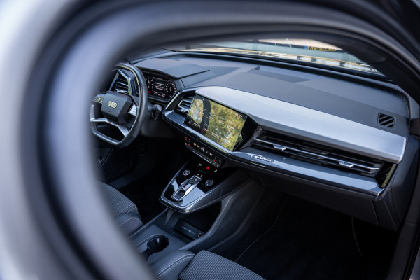 Audi Q4 Sportback e-tron 40 S-line Advanced edition 77 kWh | Matrix LED | Navi | S Line | Cruise | PDC | SoH 94%