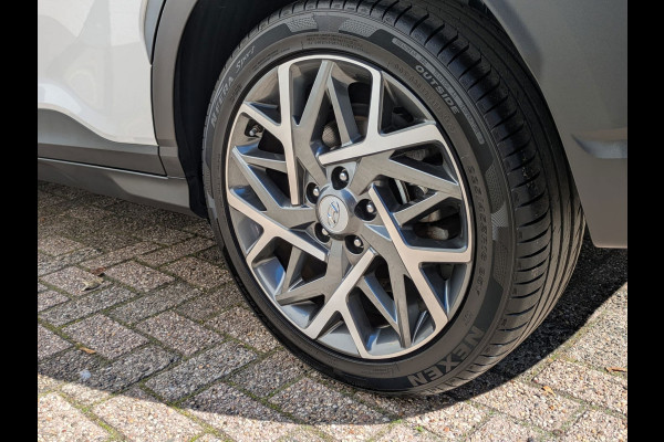 Hyundai Kona 1.6 GDI HEV Fashion|Navi|Keyless-Entry/Go|Two-Tone|Adaptive-Cruise|Stoel/Stuurverwarming|Dodehoekdetectie