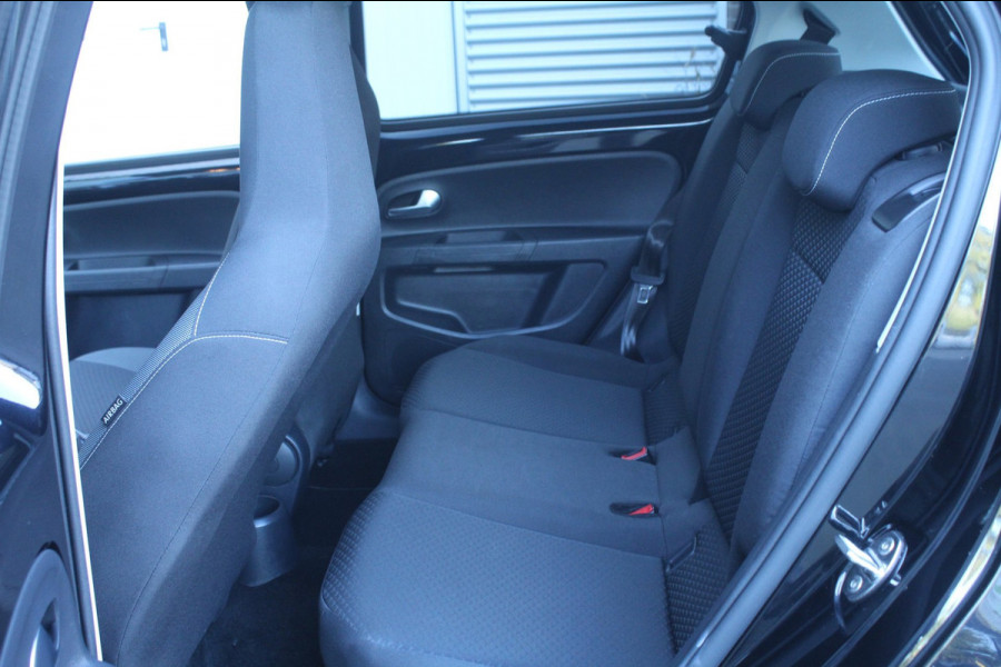 Volkswagen up! 1.0 65pk Active Camera LMV