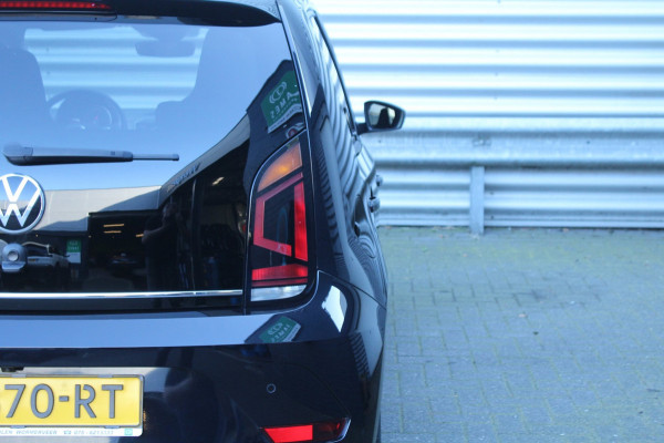 Volkswagen up! 1.0 65pk Active Camera LMV