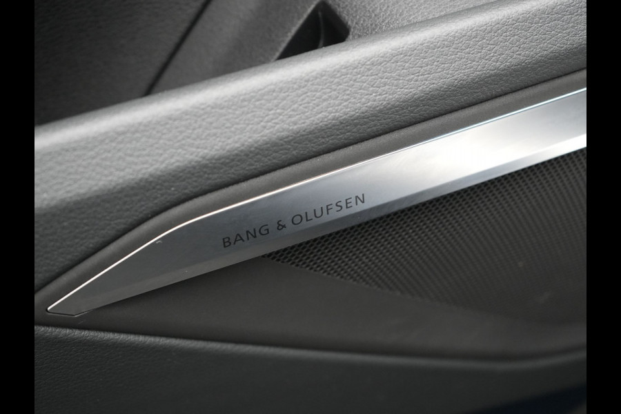 Audi Q8 e-tron 55 quattro Advanced Edition 115 kWh 408pk Dealer O.H | Panodak | Head Up | 360 Camera | Bang & Olufsen | Lederen Sportstoelen Massage & Memory | Stoelventilatie & Verwarming | Cruise Control | Keyless | Virtual | Navigatie | DAB | 21" L.M |