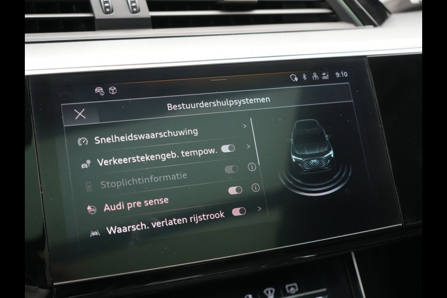 Audi Q8 e-tron 55 quattro Advanced Edition 115 kWh 408pk Dealer O.H | Panodak | Head Up | 360 Camera | Bang & Olufsen | Lederen Sportstoelen Massage & Memory | Stoelventilatie & Verwarming | Cruise Control | Keyless | Virtual | Navigatie | DAB | 21" L.M |