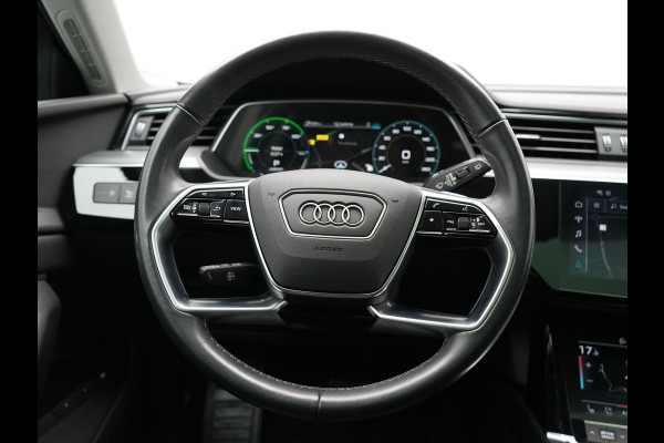 Audi Q8 e-tron 55 quattro Advanced Edition 115 kWh 408pk Dealer O.H | Panodak | Head Up | 360 Camera | Bang & Olufsen | Lederen Sportstoelen Massage & Memory | Stoelventilatie & Verwarming | Cruise Control | Keyless | Virtual | Navigatie | DAB | 21" L.M |