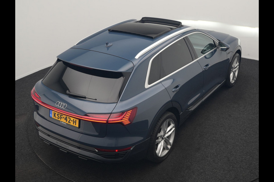 Audi Q8 e-tron 55 quattro Advanced Edition 115 kWh 408pk Dealer O.H | Panodak | Head Up | 360 Camera | Bang & Olufsen | Lederen Sportstoelen Massage & Memory | Stoelventilatie & Verwarming | Cruise Control | Keyless | Virtual | Navigatie | DAB | 21" L.M |