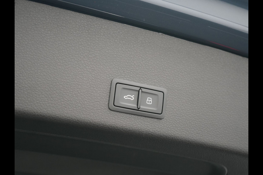 Audi Q8 e-tron 55 quattro Advanced Edition 115 kWh 408pk Dealer O.H | Panodak | Head Up | 360 Camera | Bang & Olufsen | Lederen Sportstoelen Massage & Memory | Stoelventilatie & Verwarming | Cruise Control | Keyless | Virtual | Navigatie | DAB | 21" L.M |