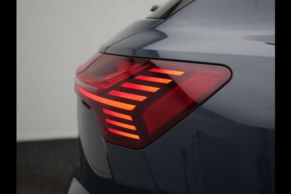 Audi Q8 e-tron 55 quattro Advanced Edition 115 kWh 408pk Dealer O.H | Panodak | Head Up | 360 Camera | Bang & Olufsen | Lederen Sportstoelen Massage & Memory | Stoelventilatie & Verwarming | Cruise Control | Keyless | Virtual | Navigatie | DAB | 21" L.M |