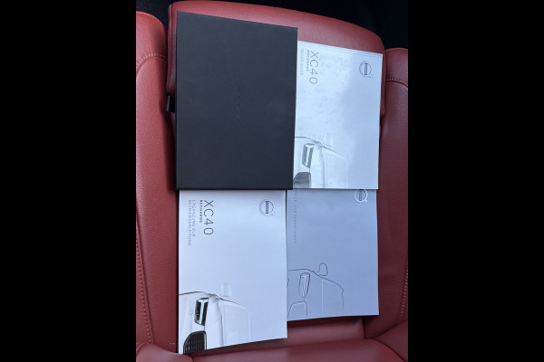 Volvo XC40 1.5 T5 262pk Recharge Inscription PHEV Leer Stoel/Stuurverw Carplay Crystal Orrefors Dealer-Onderhouden!