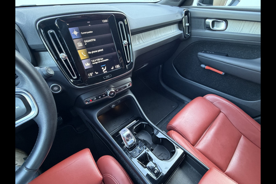 Volvo XC40 1.5 T5 262pk Recharge Inscription PHEV Leer Stoel/Stuurverw Carplay Crystal Orrefors Dealer-Onderhouden!