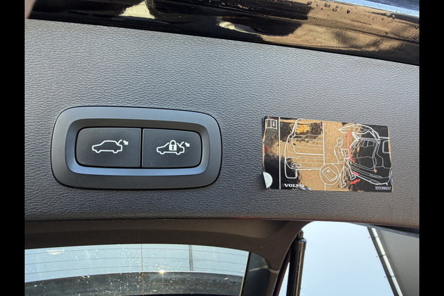 Volvo XC40 1.5 T5 262pk Recharge Inscription PHEV Leer Stoel/Stuurverw Carplay Crystal Orrefors Dealer-Onderhouden!