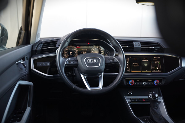 Audi Q3 45 TFSI e Advanced edition | Stoelverwarming | Adaptive Cruise Control | Navigatie | Keyless | Matrix LED | Apple Carplay | DAB | Climate Control | Parkeersensoren | SOH 93,6%
