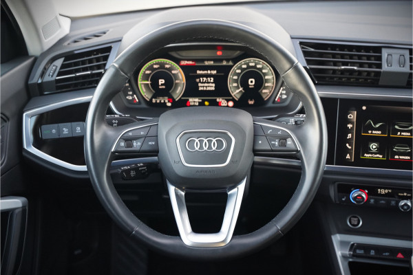 Audi Q3 45 TFSI e Advanced edition | Stoelverwarming | Adaptive Cruise Control | Navigatie | Keyless | Matrix LED | Apple Carplay | DAB | Climate Control | Parkeersensoren | SOH 93,6%