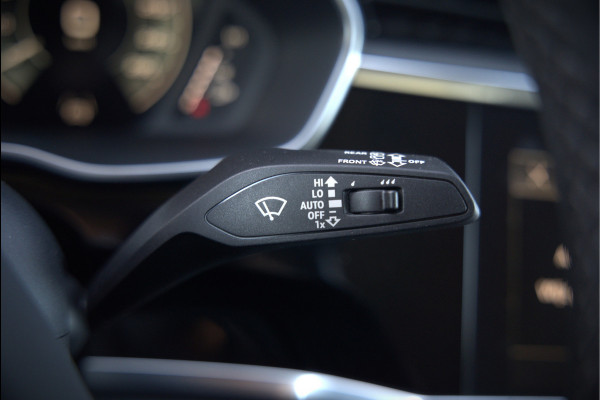 Audi Q3 45 TFSI e Advanced edition | Stoelverwarming | Adaptive Cruise Control | Navigatie | Keyless | Matrix LED | Apple Carplay | DAB | Climate Control | Parkeersensoren | SOH 93,6%