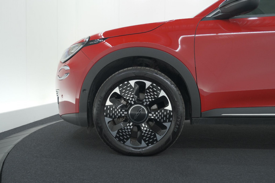 Fiat 600 1.2 Hybrid 110 La Prima | Elektrische Achterklep | Adaptieve Cruise Control | Dodehoekdetectie | Camera