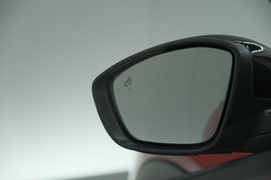 Fiat 600 1.2 Hybrid 110 La Prima | Elektrische Achterklep | Adaptieve Cruise Control | Dodehoekdetectie | Camera
