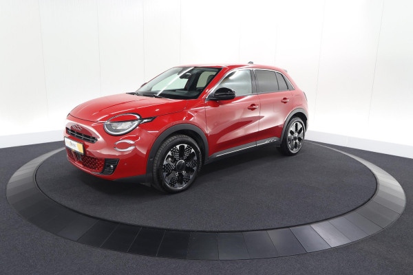 Fiat 600 1.2 Hybrid 110 La Prima | Elektrische Achterklep | Adaptieve Cruise Control | Dodehoekdetectie | Camera