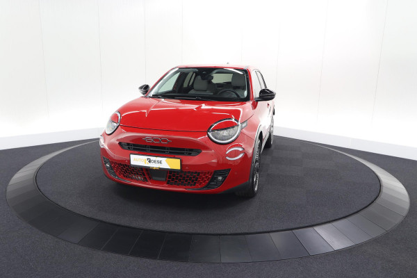 Fiat 600 1.2 Hybrid 110 La Prima | Elektrische Achterklep | Adaptieve Cruise Control | Dodehoekdetectie | Camera