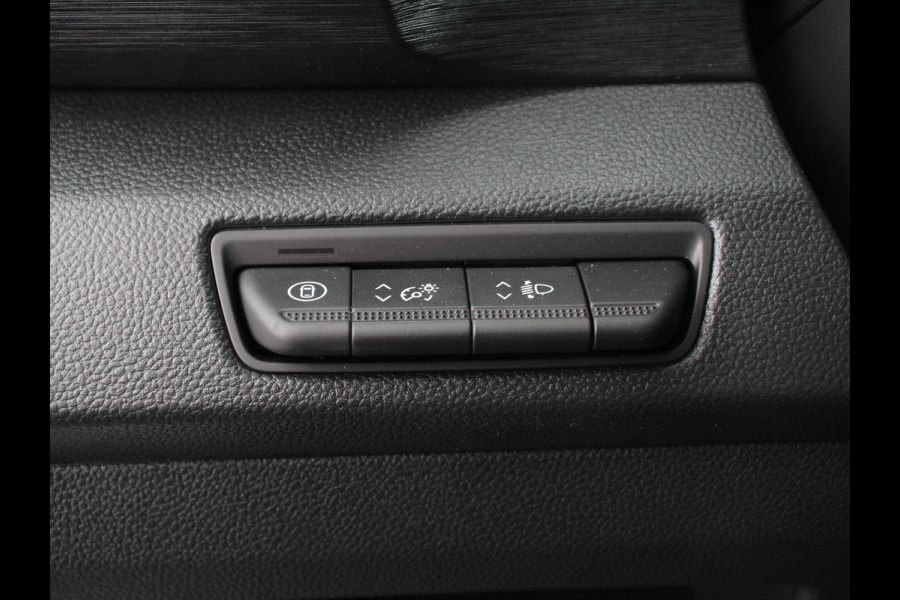 Renault Trafic 2.0 Blue dCi 150 EDC T30 L2H1 Advance Dubbele cabine Navigatie Airco Lichtmetalen velgen Betimmering Trekhaak Camera Parkeer sensoren Dab