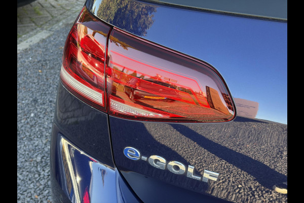 Volkswagen e-Golf e-Golf ✓SOH 88.57%✓Carplay✓Navi✓Leder✓Clima✓Cruise✓Pdc V+A✓LED✓16'' Lm velgen✓N.A.P✓Apk tot 02-2027
