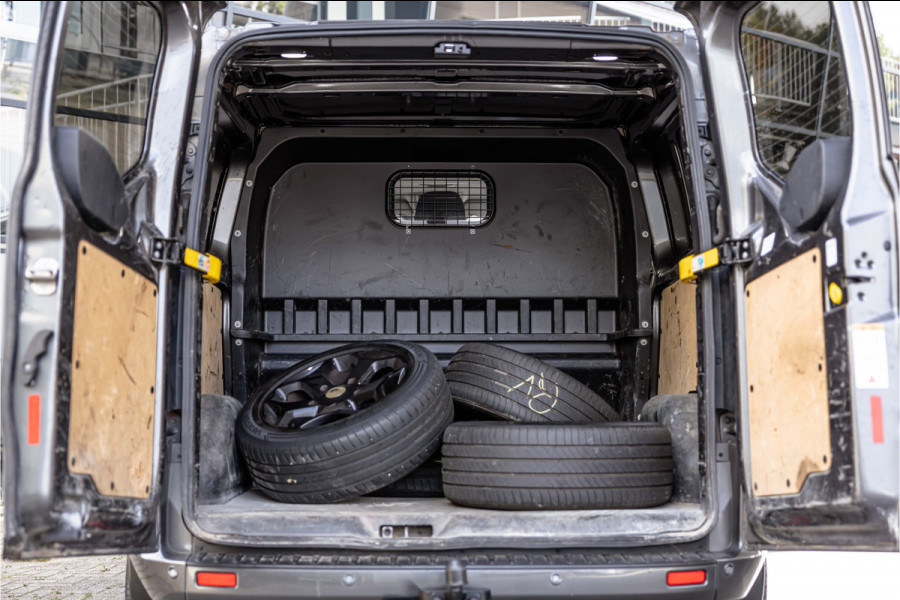 Ford Transit Custom 300 2.0 TDCI 170 PK L2H1 Limited DC | Dubbel cabine | ACC | Elek stoelen | Lederen bekleding | Navigatie | CarPlay | Camera | Trekhaak | Orig. NL auto | Nieuwe APK