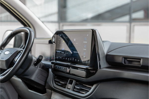 Ford Transit Custom 320 2.0 TDCI 170 PK Sport AWD | ACC | 360 Camera | Trekhaak | Blind Spot | Elek stoelen | CarPlay | Camera | Stoelverwarming | DAB | 3-Zitter | Dealer onderhouden | BPM Vrij