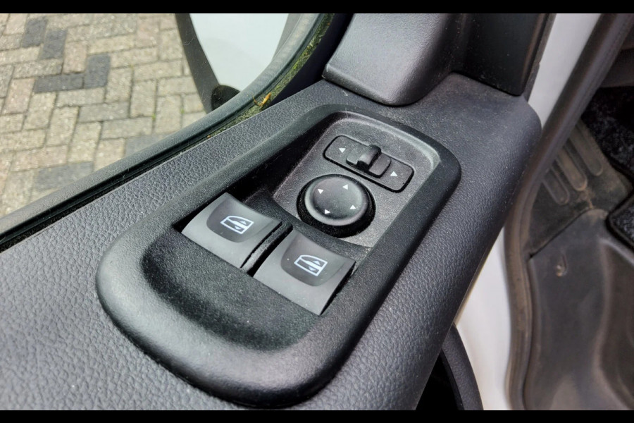 Renault Master 165.35 - V-19-PHG - OPBOUW + LAADKLEP 750 KG. - EURO 6