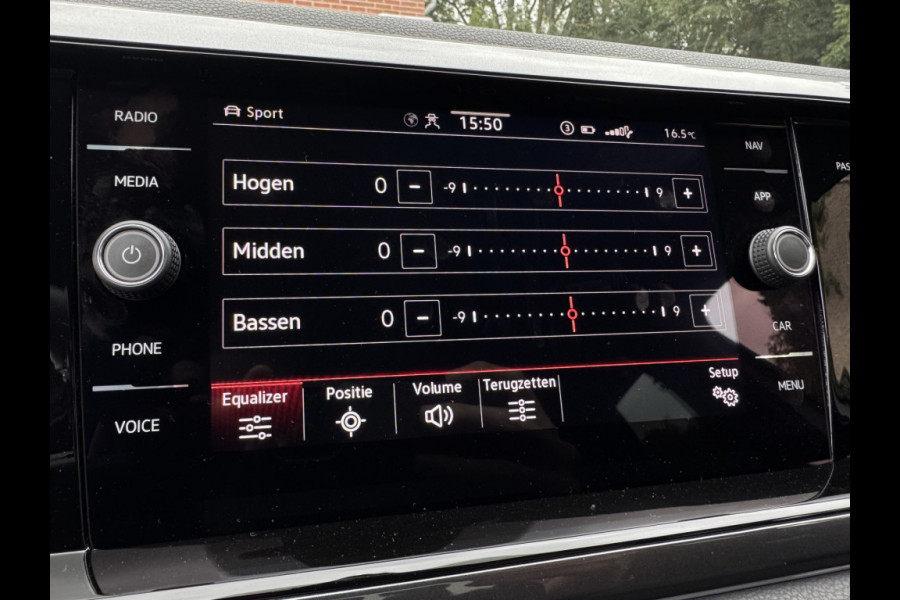 Volkswagen Polo 2.0 TSI GTI TSI 210PK DSG GTI-SPORT IQ-LIGHT/PDC/CARPLAY  ****
