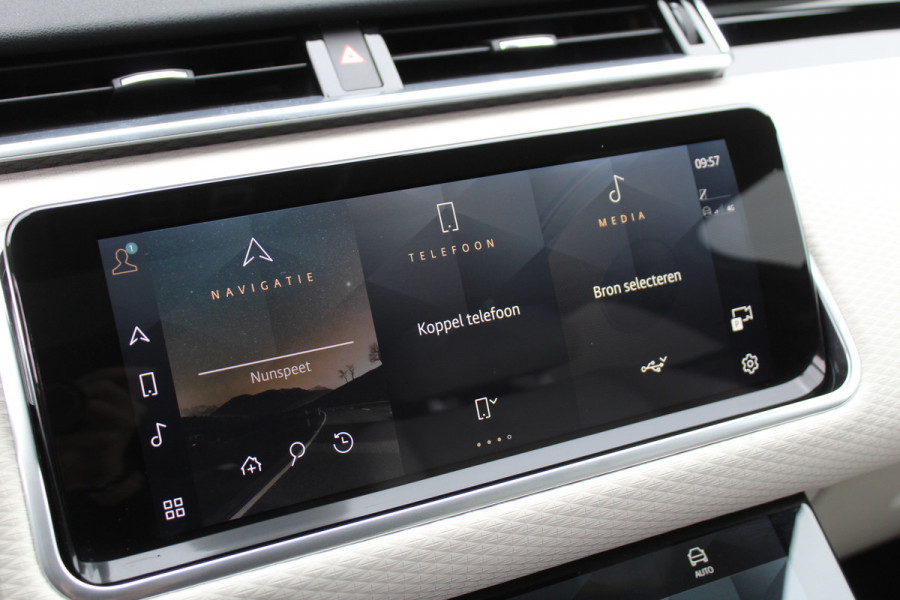 Land Rover Range Rover Velar 2.0 P400e R-Dynamic | SVO Uniek! | Panoramadak | Head-Up | Black Pack | Meridian