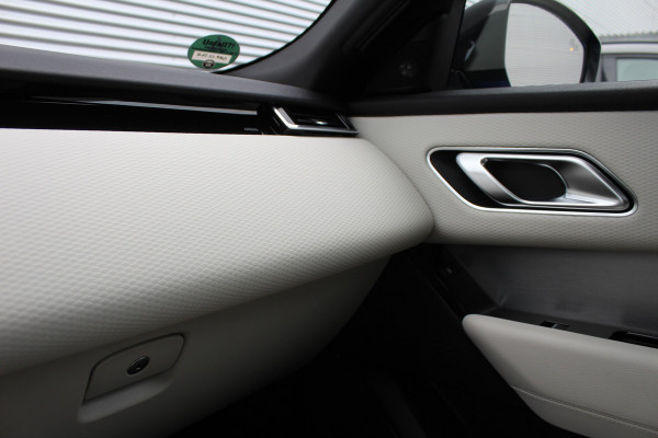 Land Rover Range Rover Velar 2.0 P400e R-Dynamic | SVO Uniek! | Panoramadak | Head-Up | Black Pack | Meridian