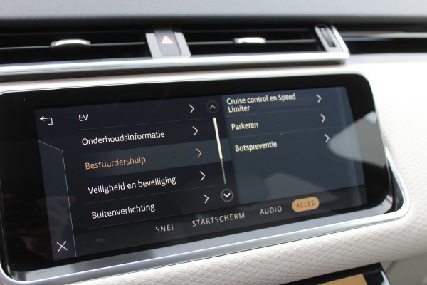 Land Rover Range Rover Velar 2.0 P400e R-Dynamic | SVO Uniek! | Panoramadak | Head-Up | Black Pack | Meridian