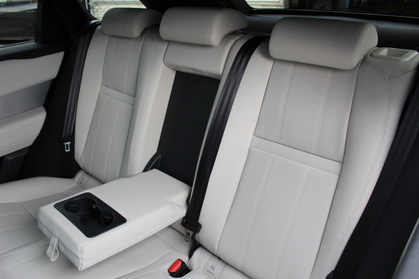 Land Rover Range Rover Velar 2.0 P400e R-Dynamic | SVO Uniek! | Panoramadak | Head-Up | Black Pack | Meridian