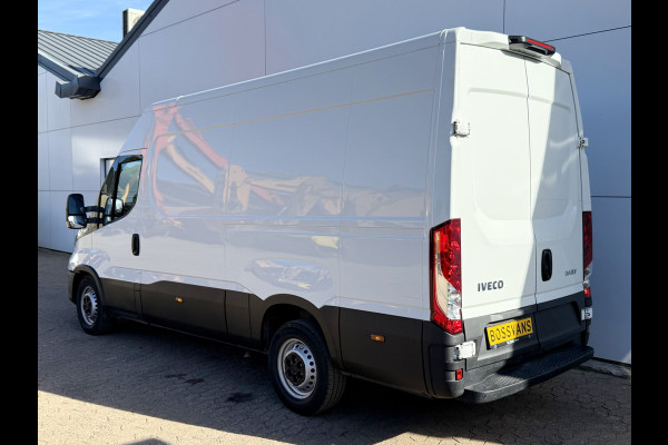 Iveco Daily 35S14 2.3 140PK L2H2 Cruise Control 3.5t Trekgewicht Camera Airco Bluetooth