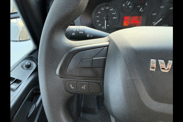 Iveco Daily 35S14 2.3 140PK L2H2 Cruise Control 3.5t Trekgewicht Camera Airco Bluetooth