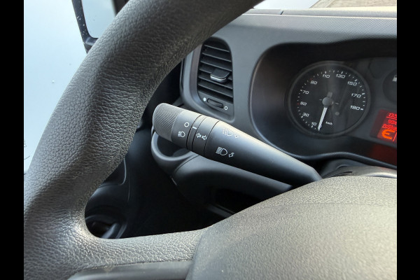 Iveco Daily 35S14 2.3 140PK L2H2 Cruise Control 3.5t Trekgewicht Camera Airco Bluetooth